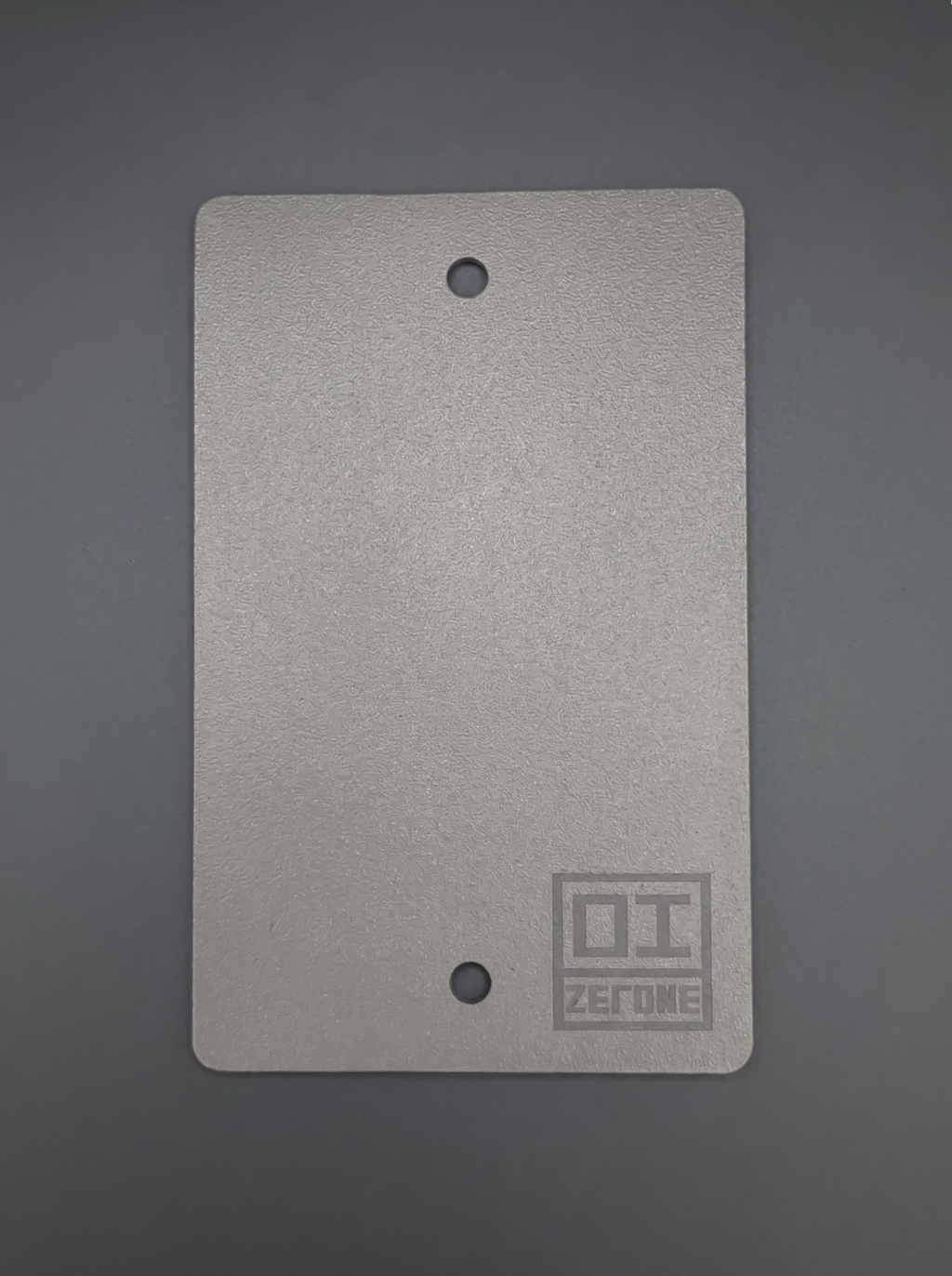 ZERONE Sand Blasted plate – back flatlay high resolution
