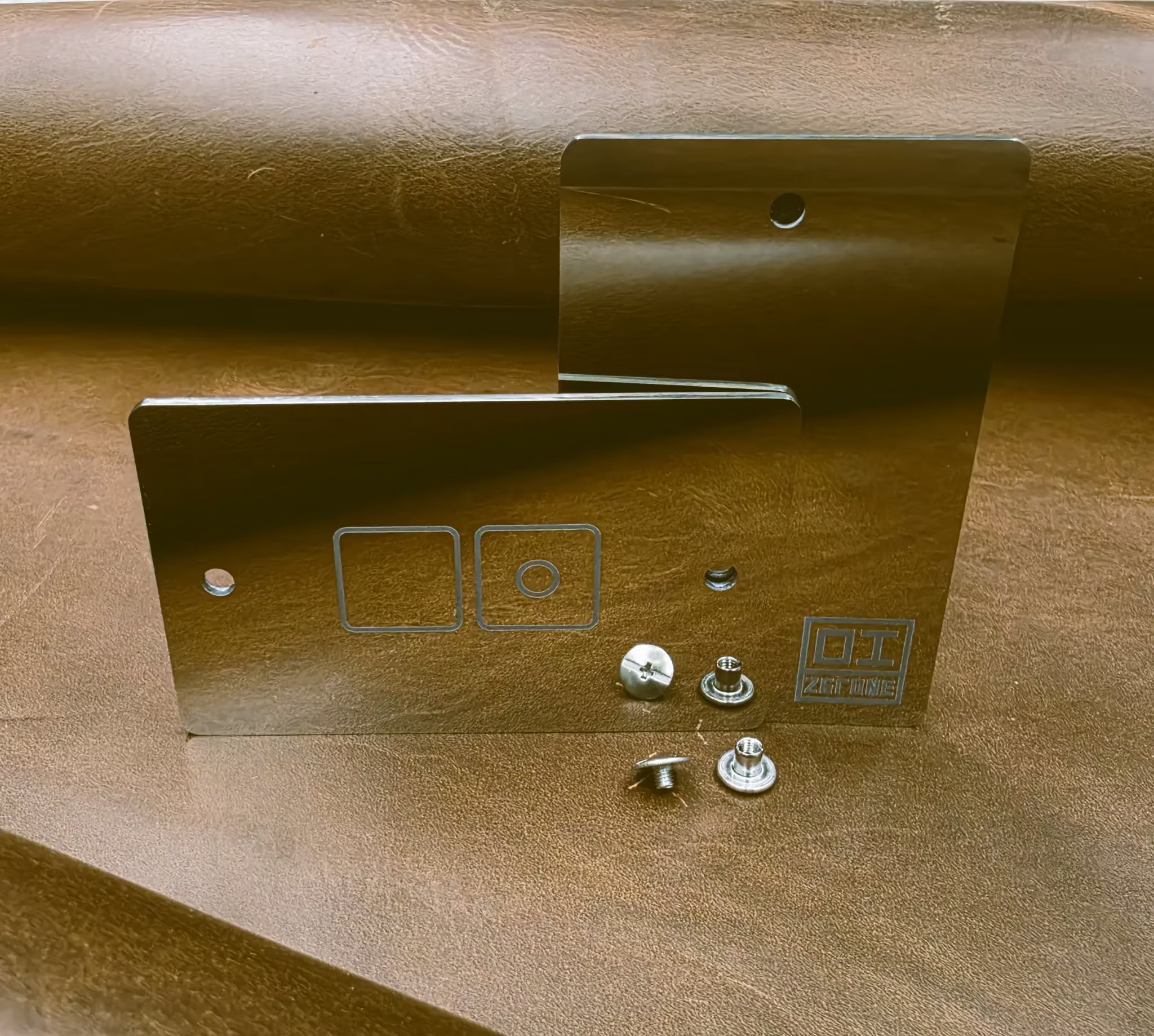 ZERONE Highly Reflective titanium plate – real photo engraving detail