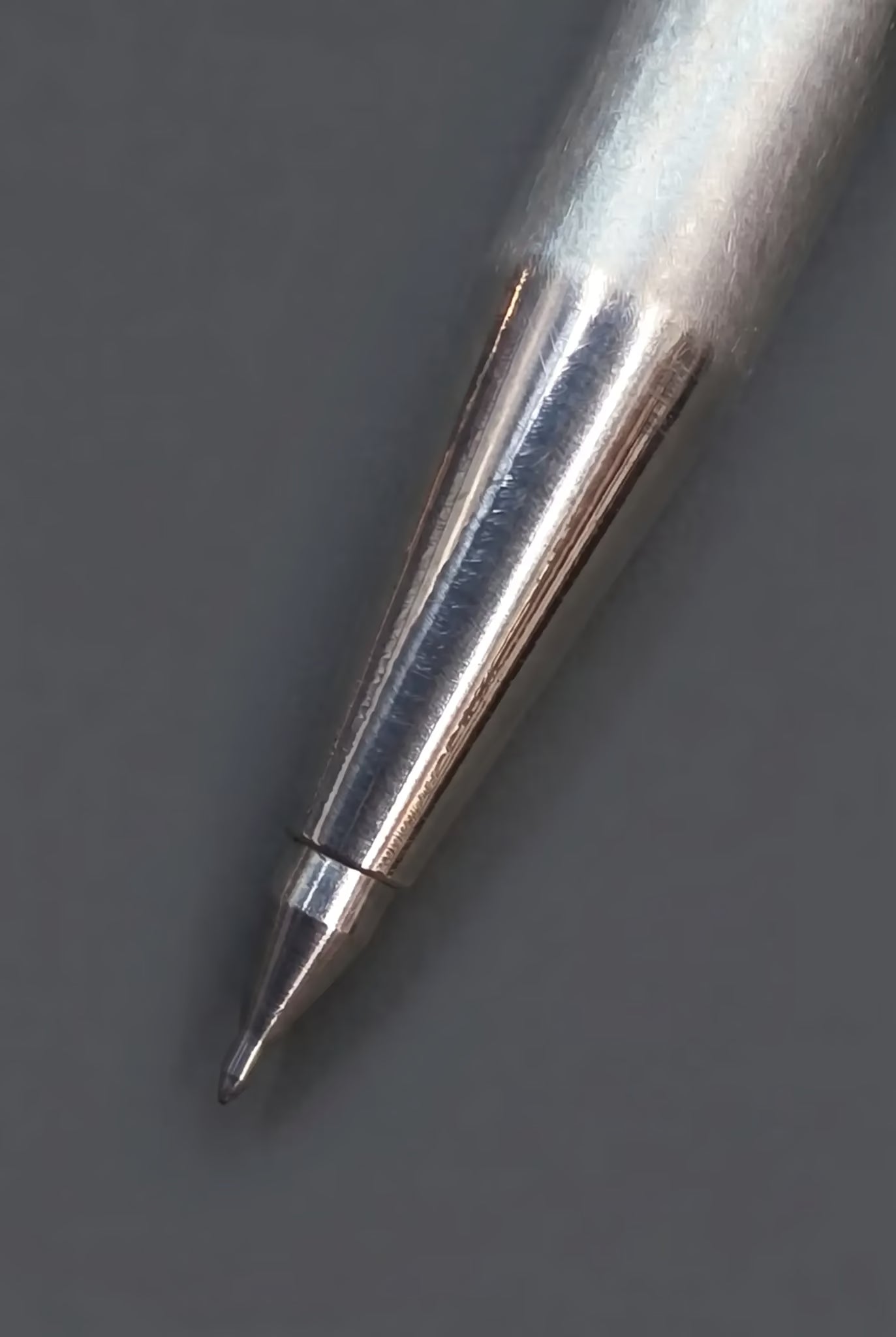 ZERONE Titanium Scribe – tip detail for engraving
