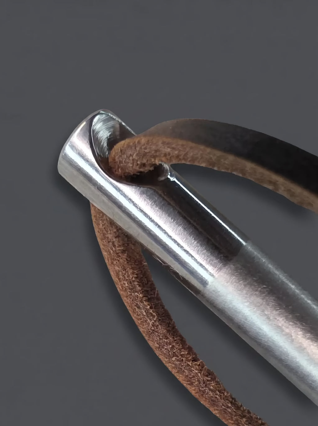 ZERONE Titanium Scribe – top slot detail