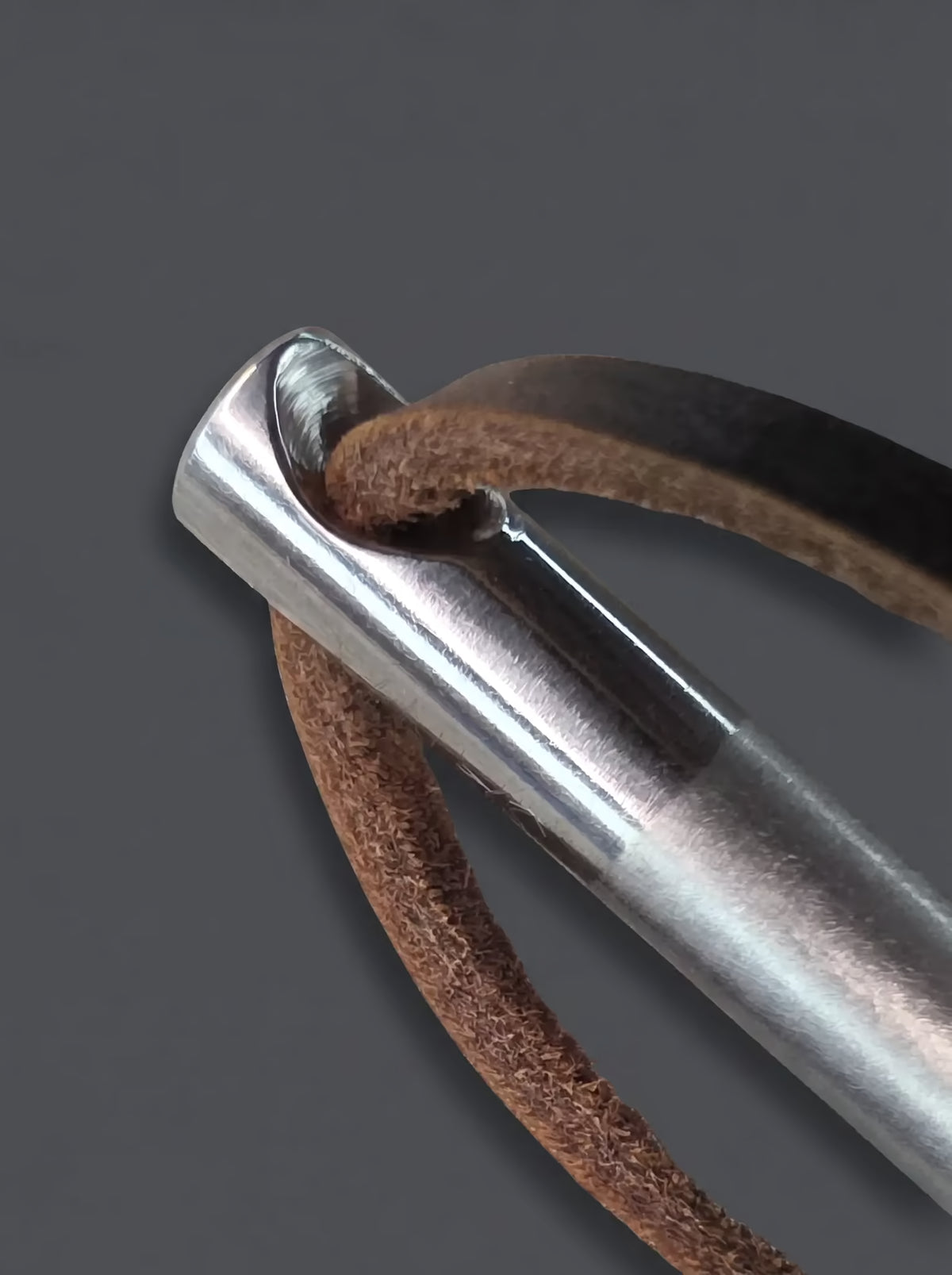 ZERONE Titanium Scribe – top slot detail