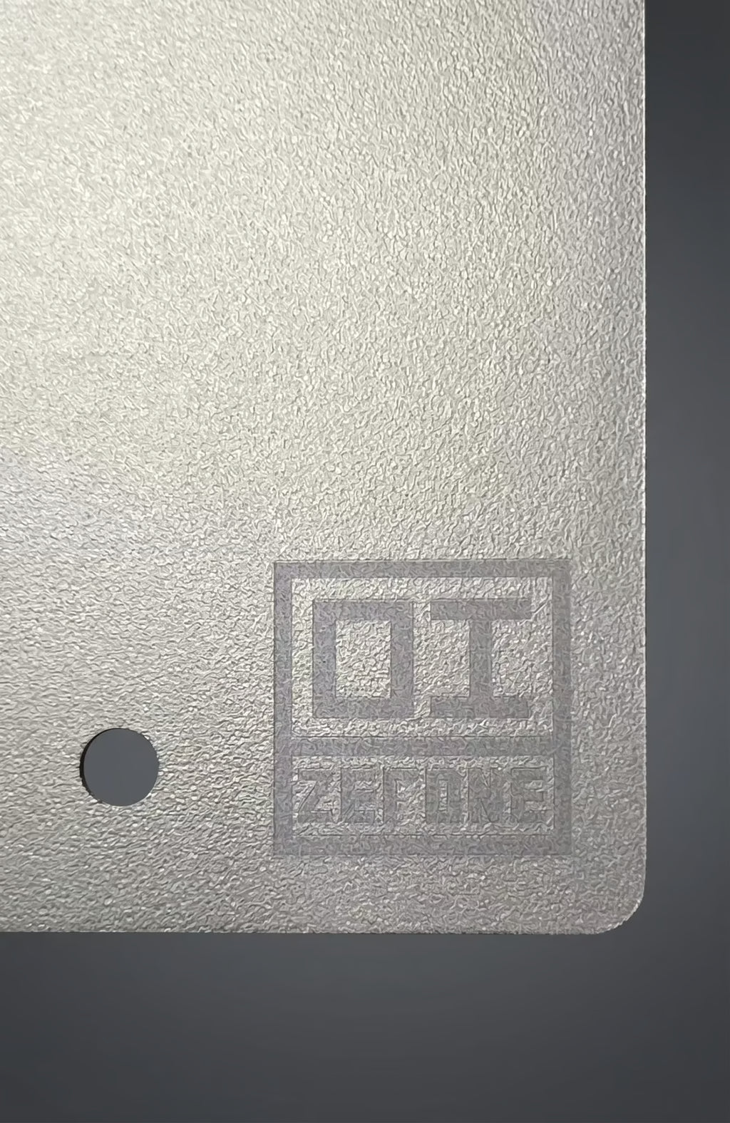 ZERONE Sand Blasted plates standing – Grade 2 matte titanium finish