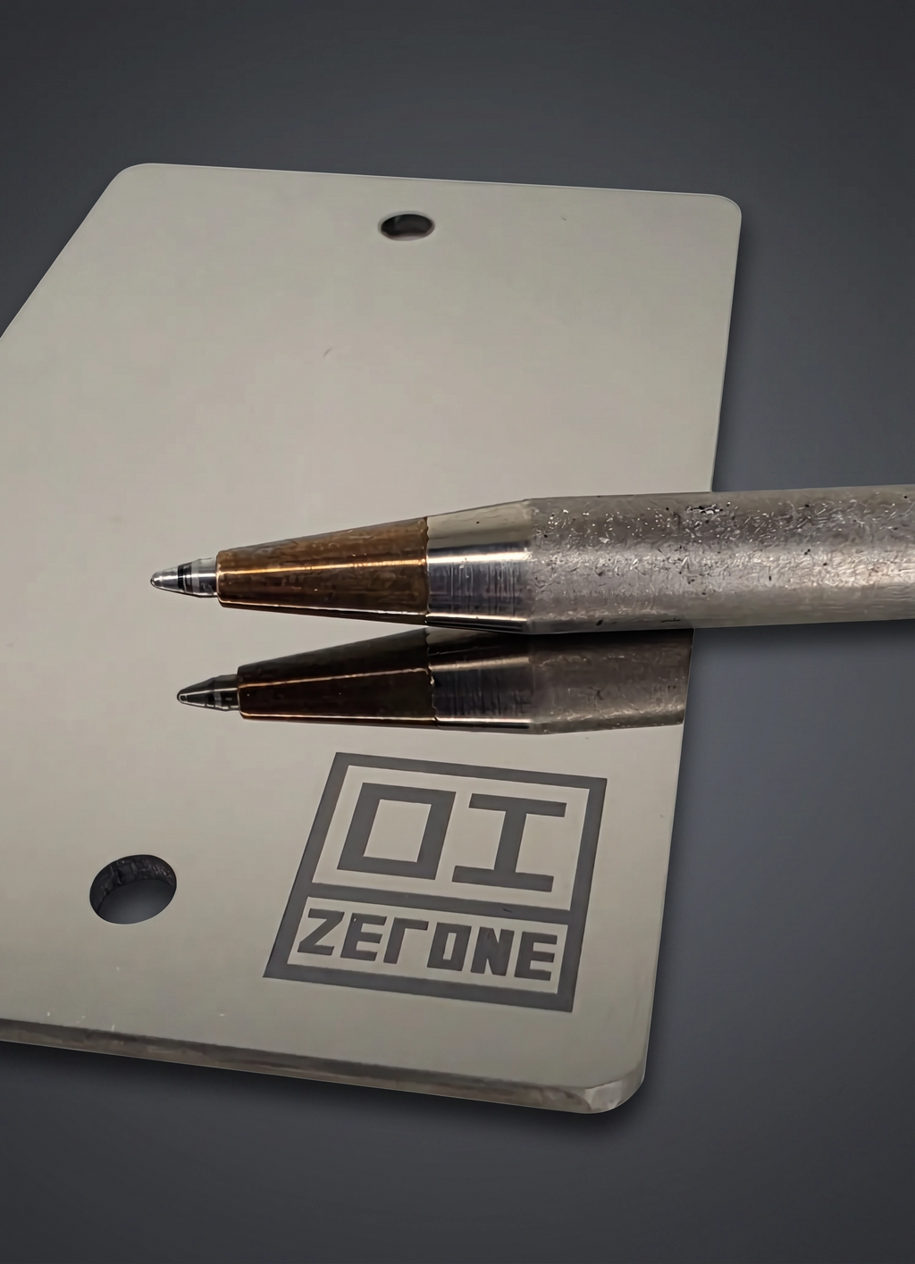 ZERONE Highly Reflective plate with center punch – high resolution detail